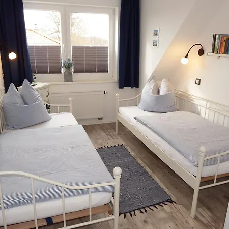 Moderne Mit Suedbalkon Und Strandkorb Apartment Hassberg