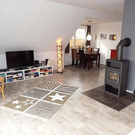 Apartment Moderne Mit Suedbalkon Und Strandkorb